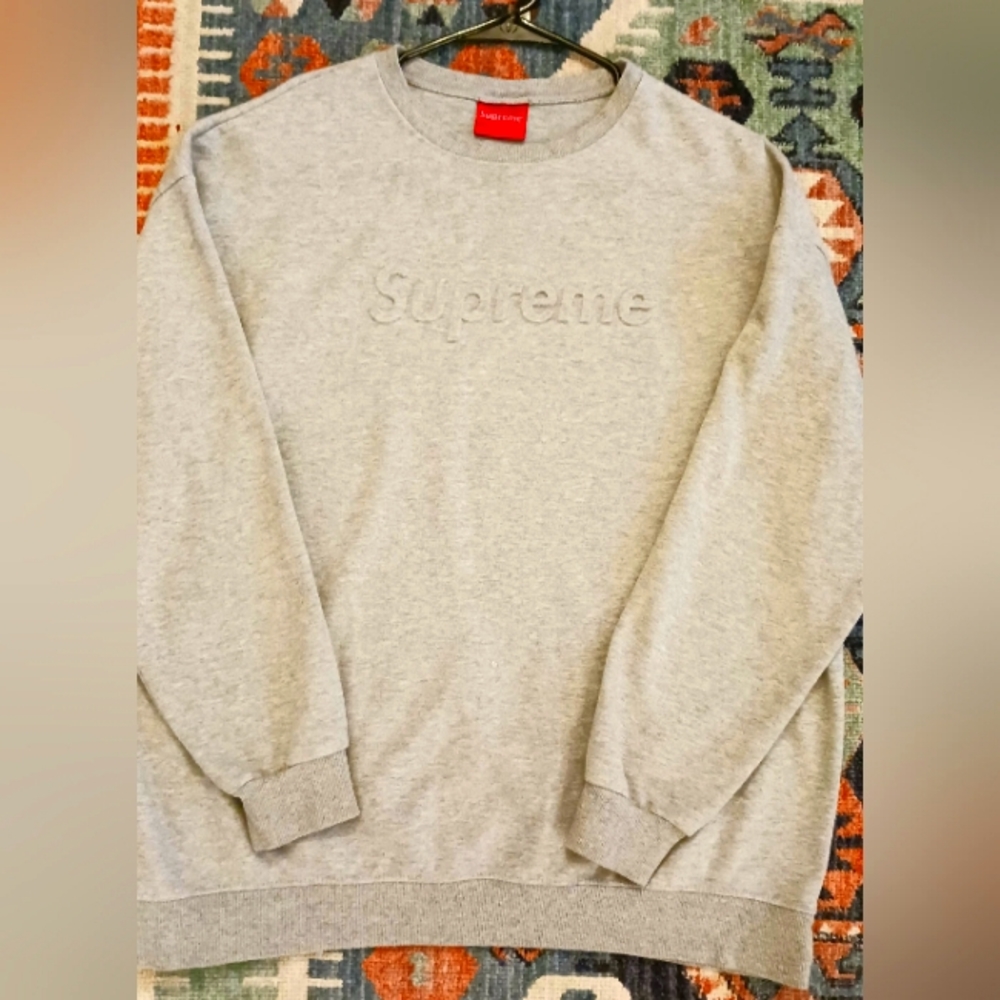 Supreme sweatshirt